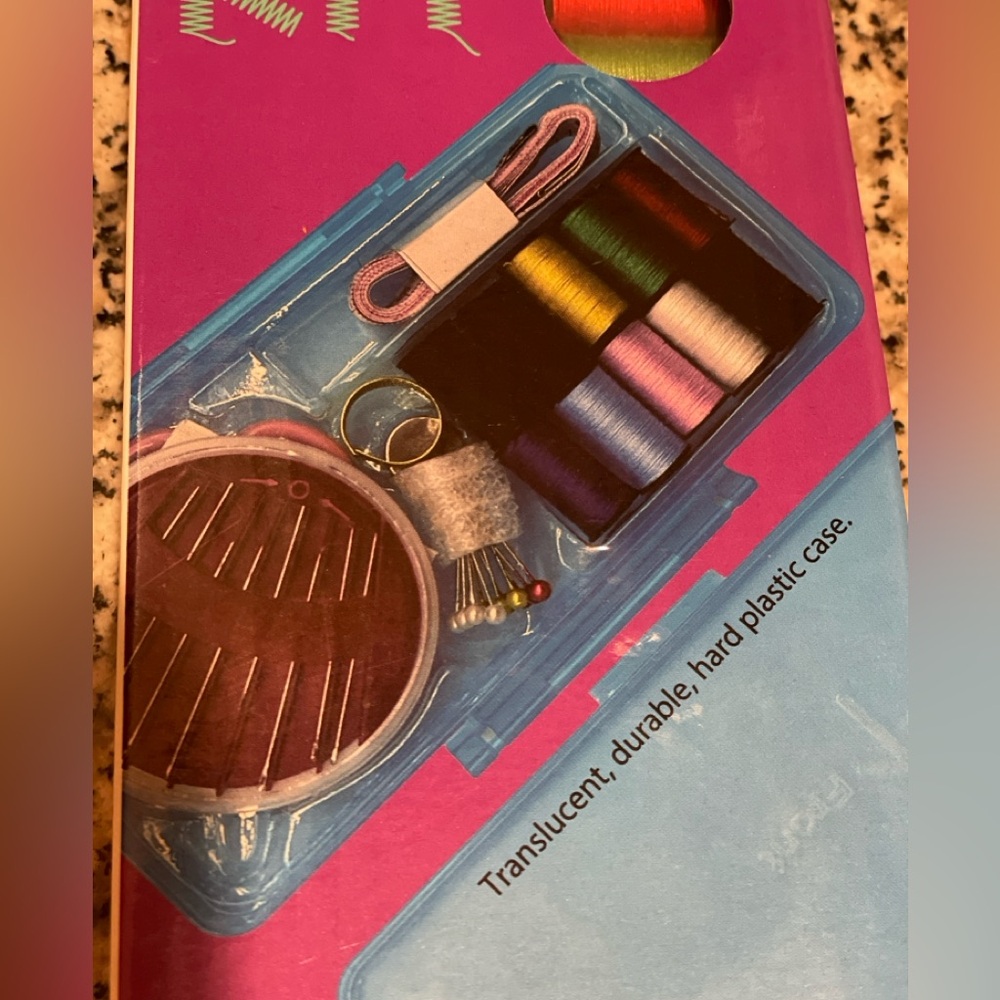 Sewing Kit β 48 Pieces - Picture 4 of 14